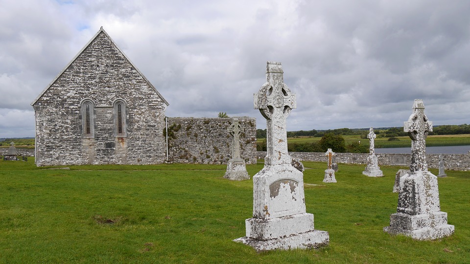 celtic cross, BillionGraves, Irish Famine, celtic cross, cemetery, genealogy, family history, ireland, St. Patrick's Day, Irish wake, Irish burial customs, family history, genealogy, ancestors