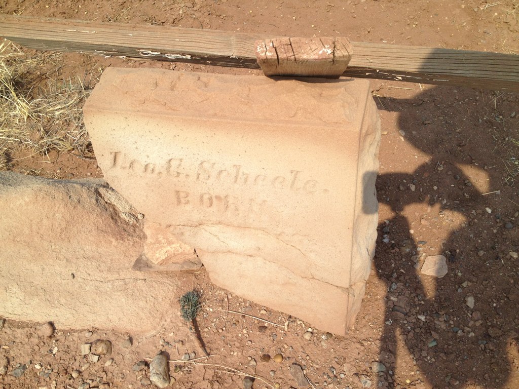 sandstone, BillionGraves, gravestone, grave, damaged gravestones, cemetery, family history, ancestors, community service project, JustServe, BillionGraves app, ivy, plant growth, JustServe, Arizona