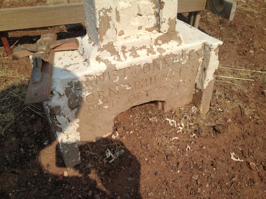 paint, arizona, BillionGraves, gravestone, grave, damaged gravestones, cemetery, family history, ancestors, community service project, JustServe, BillionGraves app, ivy, plant growth, JustServe