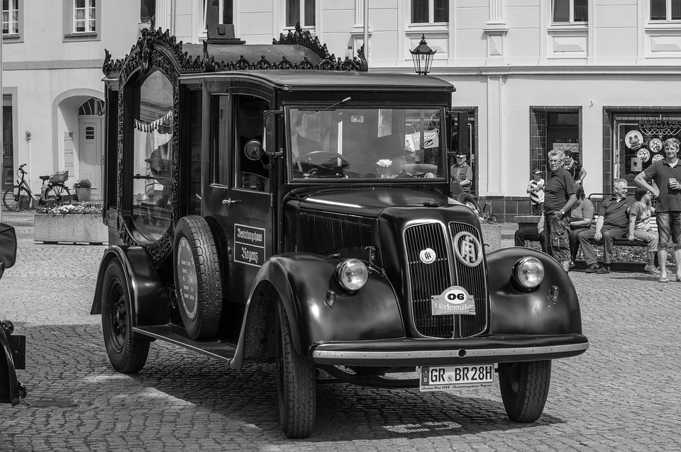BillionGraves.com, BillionGraves, train, genealogy, ancestors, family history, cemetery, gravestone, graves, England, UK, Brookwood Cemetery, vintage car