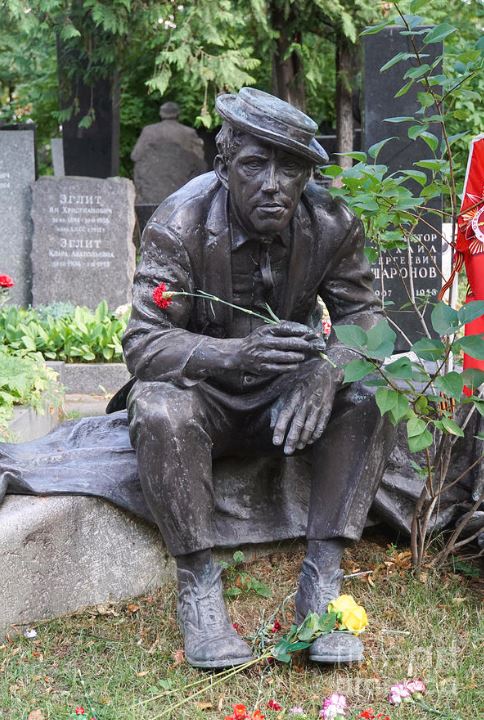 actor, clown, Russia, BillionGraves, labor day, occupation, skilled labor, work, gravestones, grave, tomb, tombstone, genealogy, ancestors, family history, graveyard, burial, genealogy, BillionGraves, cemetery, Yuri Vladimirovich Nikulin