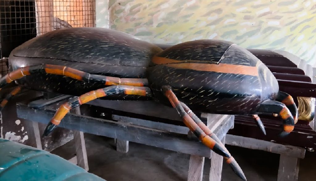 BillionGraves, family, family history, burial customs from around the world, burial customs, burial practices, funeral, coffin, fantasy coffin, Ghana, spider, cemetery, gravestone, grave, GPS, ancestors, ancestry, genealogy, family history, BillionGraves app,