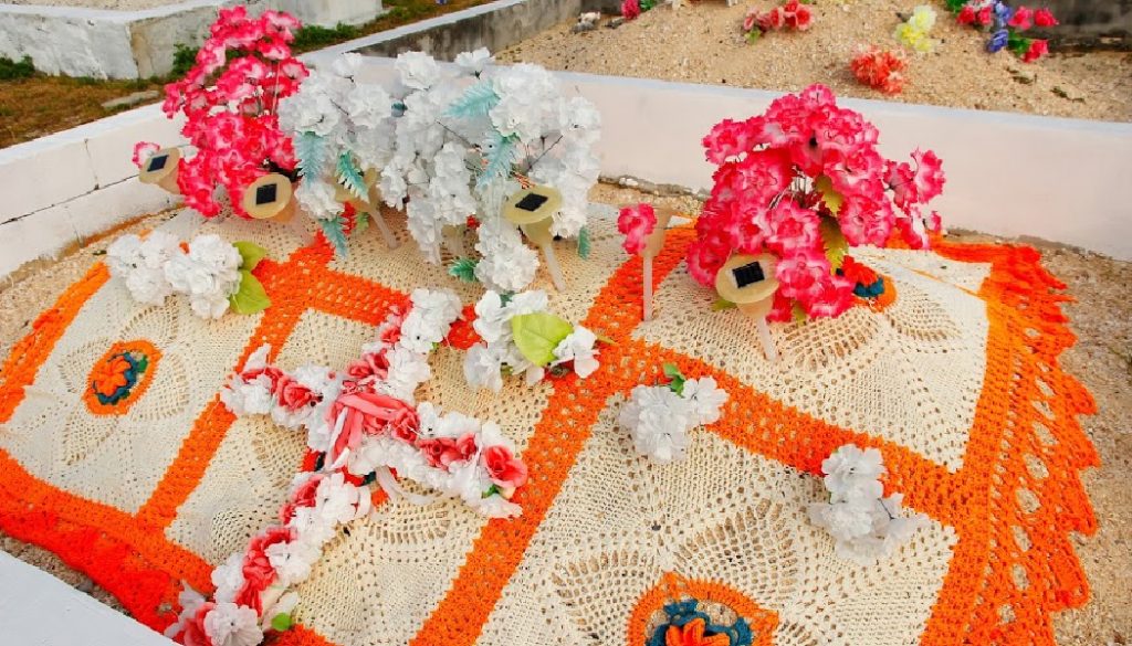 Tonga, BillionGraves, family, family history, burial customs from around the world, burial customs, burial practices, funeral, cemetery, gravestone, grave, GPS, ancestors, ancestry, genealogy, family history, BillionGraves app,