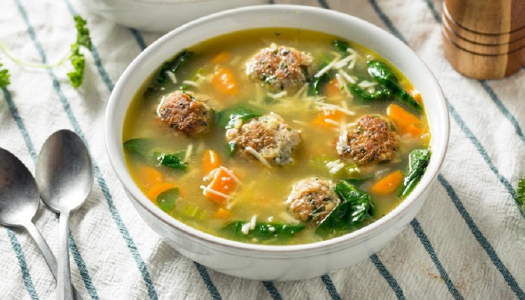 Homemade Italian Wedding Soup with Spinach and Meatballs