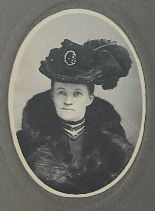 BillionGraves, ancestors, family history, Victorian era, Victorian mourning clothes, funeral. mourning, cemetery, grave, GPS, cemetery documentation, gravestone photos, feather hat, fur