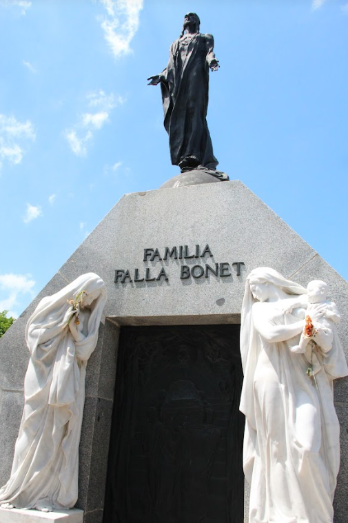familia falla bonet, falla bonet, BillionGraves, BG, BG+, mobile app, volunteer, take photos of gravestones, colon cemetery, El Cementerio de Cristóbal Colón, cemetery, grave, gravestone, ancestors, ancestry, family history, pyramid, egyptian, egyptian gravestone symbol