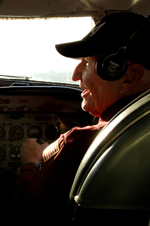 Candy Bomber Water Bottle - The Candy Bomber: Gail S. Halvorsen Aviation  Education Foundation