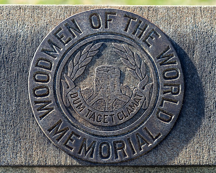 BillionGraves, Woodmen of the World, Treestones, tree gravestones, grave, gravestones, cemetery, family history, genealogy, ancestors, Woodmen of America, BillionGraves app, volunteer, Dum Tacet Clamat