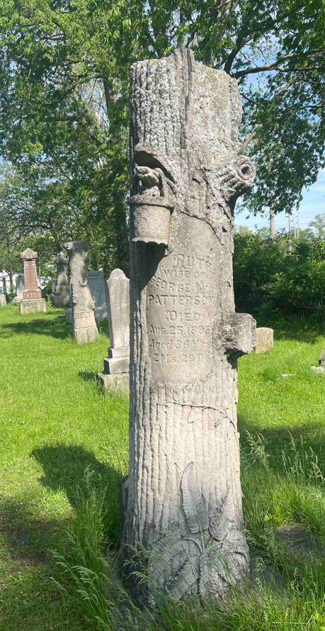 lantern, BillionGraves, Woodmen of the World, Treestones, tree gravestones, grave, gravestones, cemetery, family history, genealogy, ancestors, Woodmen of America, BillionGraves app, volunteer