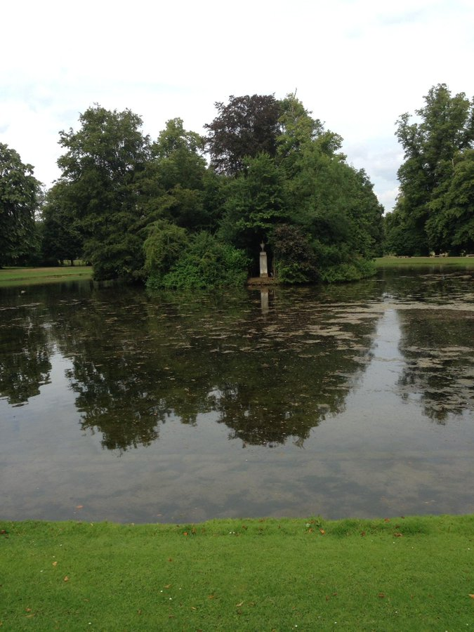 BillionGraves, GPS, mobile app, cemetery, gravestones, ancestors, family history, genealogy, graves, famous graves, BG, Princess Diana, Oval lake